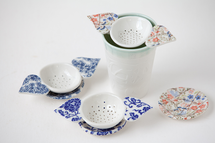 Pebuku Pottery ceramic tea strainer and cup